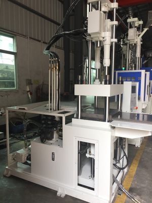 Precisión 45T Máquina de moldeo por inyección de plástico vertical para la producción precisa / precisa