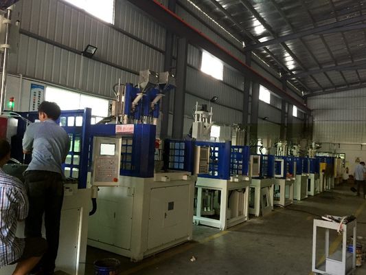 1 Ejector hidráulico BMC máquina de moldeo por inyección vertical JTT-550 para la producción de precisión