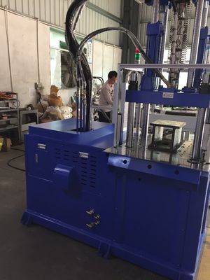 Máquina de moldeo por inyección vertical hidráulica de 55T con 2 mesas de trabajo