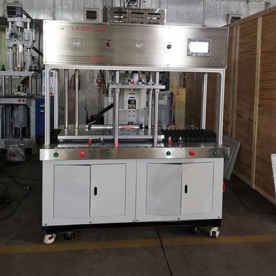 Máquina de moldeo por inyección a baja presión con fundición en caliente