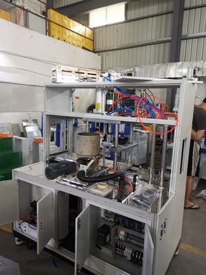 Máquina de moldeo por inyección a baja presión con fundición en caliente