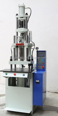 Máquina de moldeo por inyección vertical hidráulica ABS de 20 toneladas 260 mm Distancia entre las barras