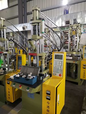 Máquina de moldeo por inyección vertical de PVC PE pequeño 30T